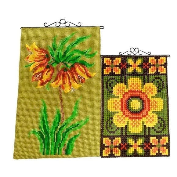 Vintage Pair MCM Wall Art Hangings Floral Embroidered Mid Century Large Flowers - Picture 1 of 9
